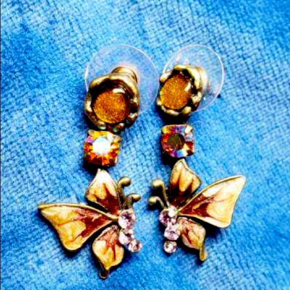 Vintage Look Necklace and Earrings Set - Picture 2 of 7